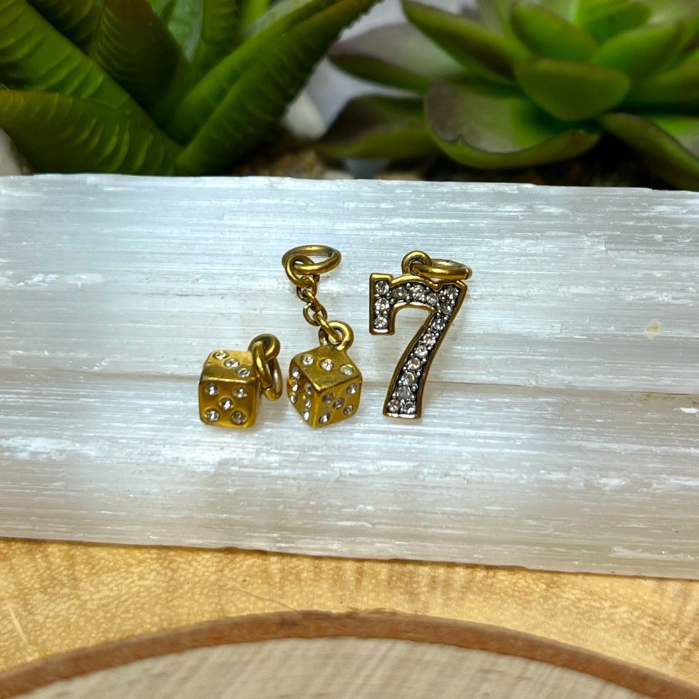 VTG| Juicy Couture Lucky Dice 🎲 & 7 Charms ✨